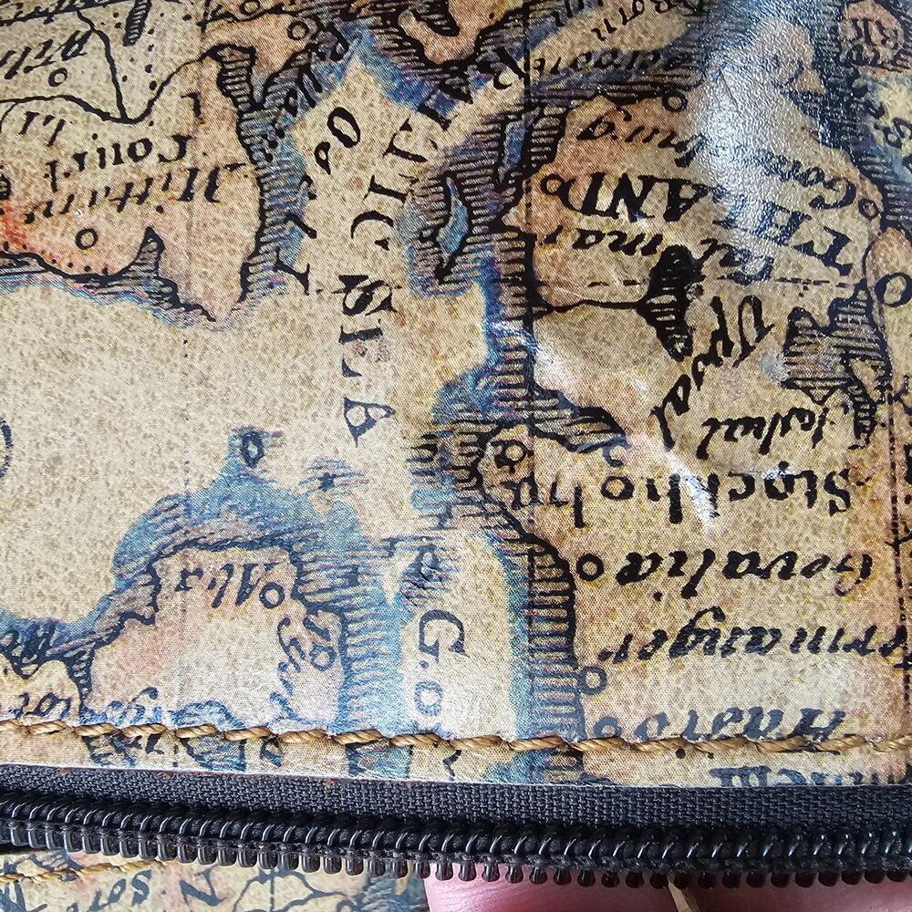 Patricia Nash Vintage European Map crossbody bag - Picture 7 of 13